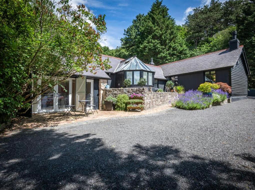 8.8 acres of House with Land for sale in Caerwys