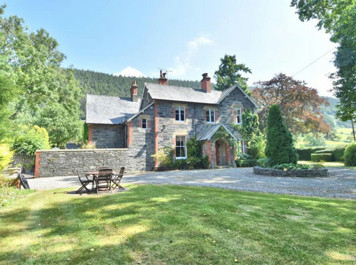 3.5 acres of Country Home for sale in Llandrillo
