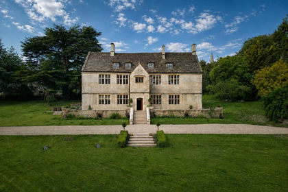 6 acres of Estate for sale in Aldsworth
