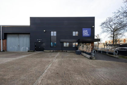 Warehouse for sale in Brent East