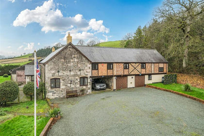 5.1 acres of House with Land for sale in Llanyblodwel