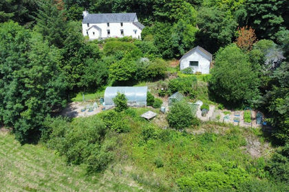 17.5 acres of Smallholding for sale in Llanybydder