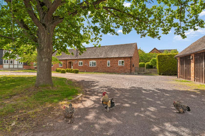 Barn Conversion for sale in Worcester