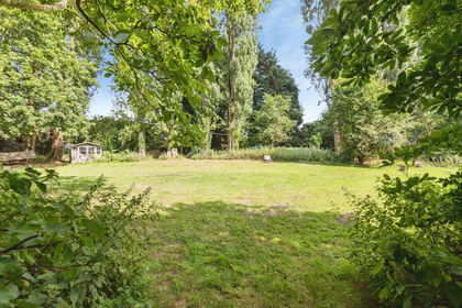1.5 acres of Cottage for sale in Thurlton