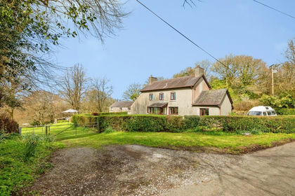 1 acre of Land for sale in Llangadog