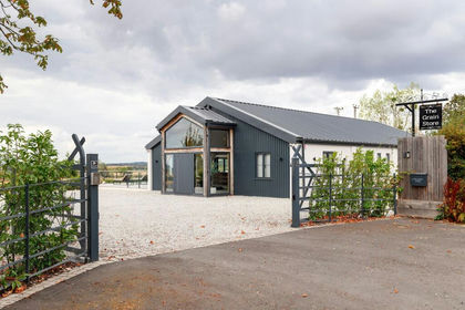 1 acre of House with Land for sale in Pendock