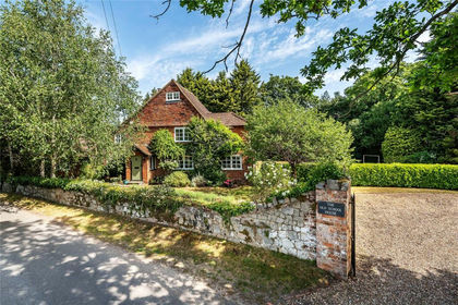 1 acre of Cottage for sale in Pirbright