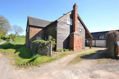 Barn Conversion for sale in Hatfield and Newhampton