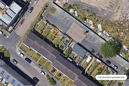 Small Plot of Land for sale in Reading West and Mid Berkshire