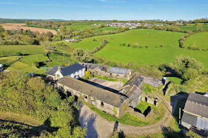 2 acres of Barn for sale in East Allington