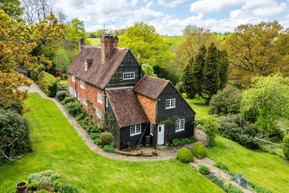 3.5 acres of Farmhouse for sale in Brenchley and Matfield