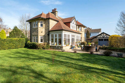 1 acre of House with Land for sale in Harrogate