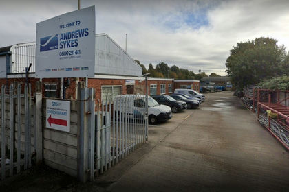 Warehouse for sale in Bootle
