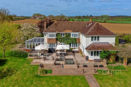 21 acres of Equestrian property for sale in Leckhampstead