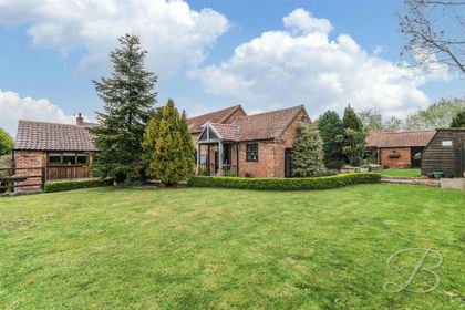 Barn Conversion for sale in West Markham