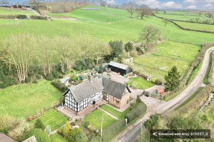 Land for sale in Maer