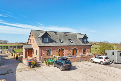 10 acres of Agricultural Land for sale in Stalmine-with-Staynall