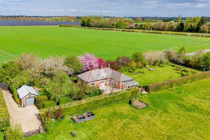 4.5 acres of House with Land for sale in Sutton Bridge