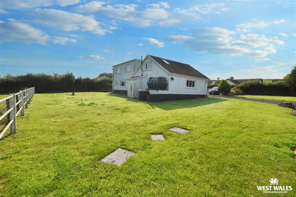 3.3 acres of House with Land for sale in Lampeter Velfrey