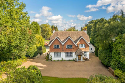 1 acre of House with Land for sale in Reigate