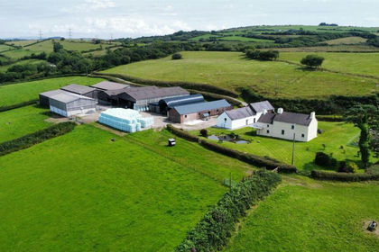 238.6 acres of Agricultural Land for sale in Pontyberem