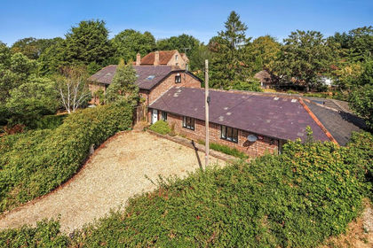 Barn Conversion for sale in Oving