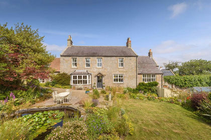 5.6 acres of Farmhouse for sale in Belford