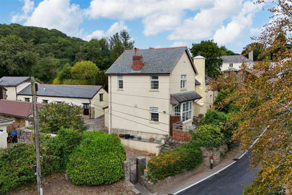 1.2 acres of House with Land for sale in Horwood, Lovacott and Newton Tracey