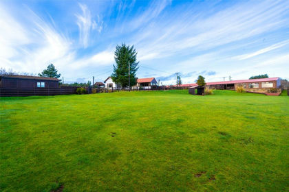 3.5 acres of House with Land for sale in Bathgate and Linlithgow