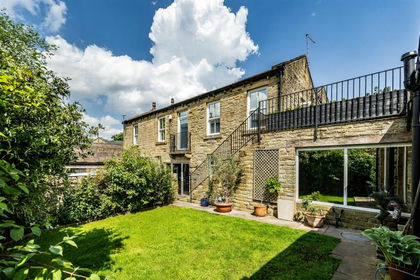 Barn Conversion for sale in Colne Valley