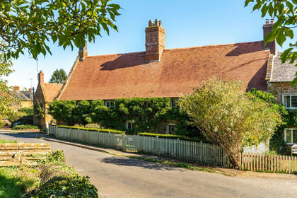 5.2 acres of House with Land for sale in Wardington