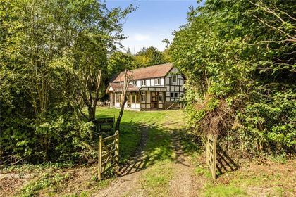 1.1 acres of Cottage for sale in Croft and Yarpole