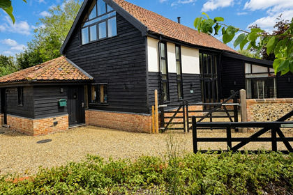 Barn Conversion for sale in Finningham