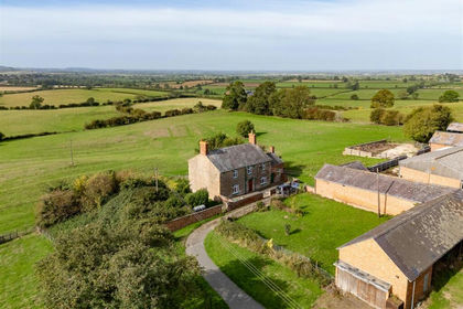 152.4 acres of Farm for sale in Braunston