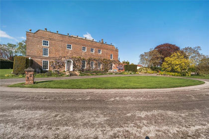 5.5 acres of House with Land for sale in Thornville