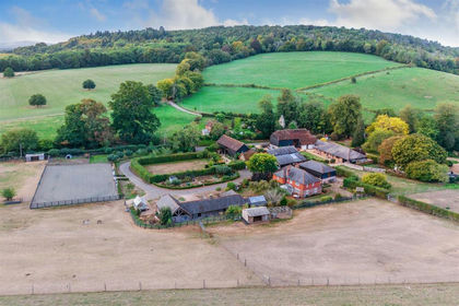 4 acres of Equestrian property for sale in Dorking and Horley