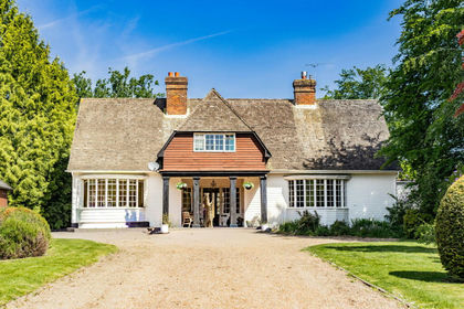 1.3 acres of House with Land for sale in Hawkhurst