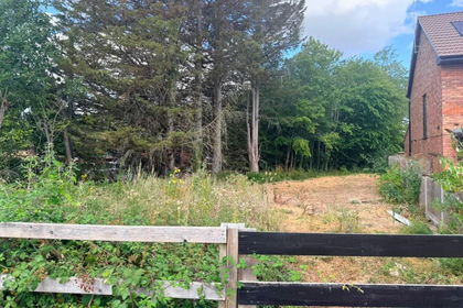 Small Plot of Land for sale in Worplesdon