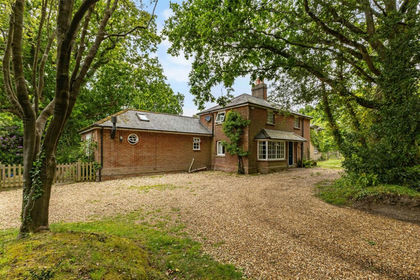 1.5 acres of House with Land for sale in Lymington and Pennington