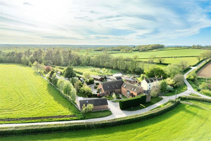 Barn Conversion for sale in Kingsbury