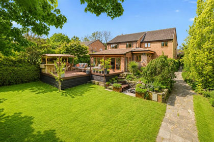 1.3 acres of House with Land for sale in Hornby