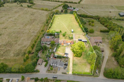 2.5 acres of Land for sale in Thurleigh