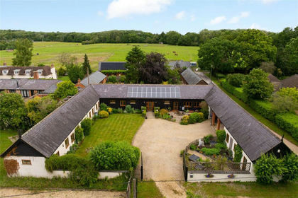 Barn Conversion for sale in Akeley