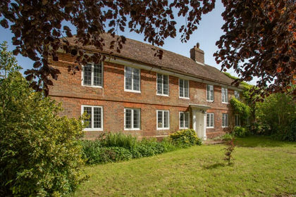 1 acre of Historic House for sale in Lyminge
