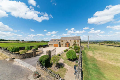 10 acres of House with Land for sale in Denby Dale