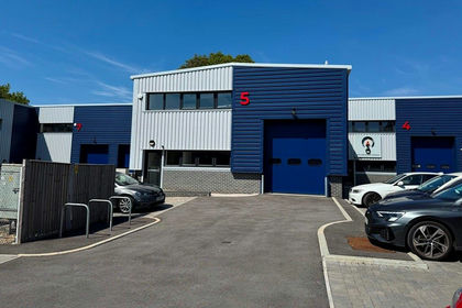 Warehouse for sale in Romsey