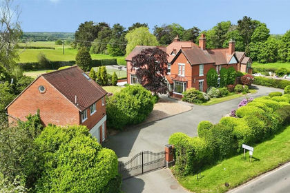 1 acre of House with Land for sale in Fillongley
