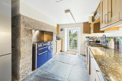 7.5 acres of Smallholding for sale in Linkinhorne