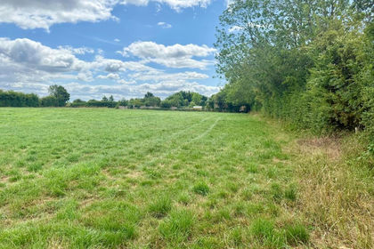 2.3 acres of Agricultural Land for sale in Aston, Cote, Shifford and Chimney