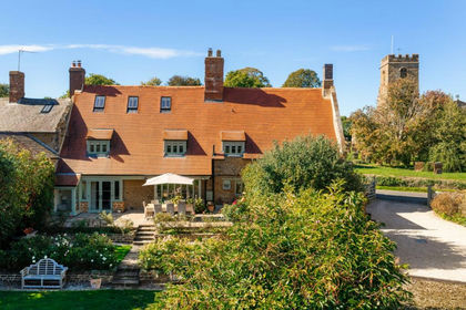 5.2 acres of House with Land for sale in Wardington